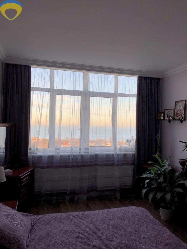 продажа трехкомнатной квартиры номер A-173420 в Приморском районе, фото номер 8